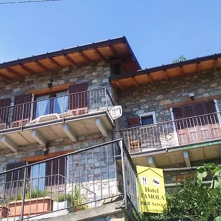 Tamola